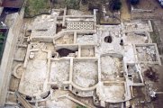 Veduta dall'alto dell'area di scavo e ambienti con mosaici annessi al calidarium e frigidarium