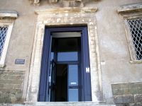 Portale d'ingresso del Palazzo Barberini - Colonna di Palestrina