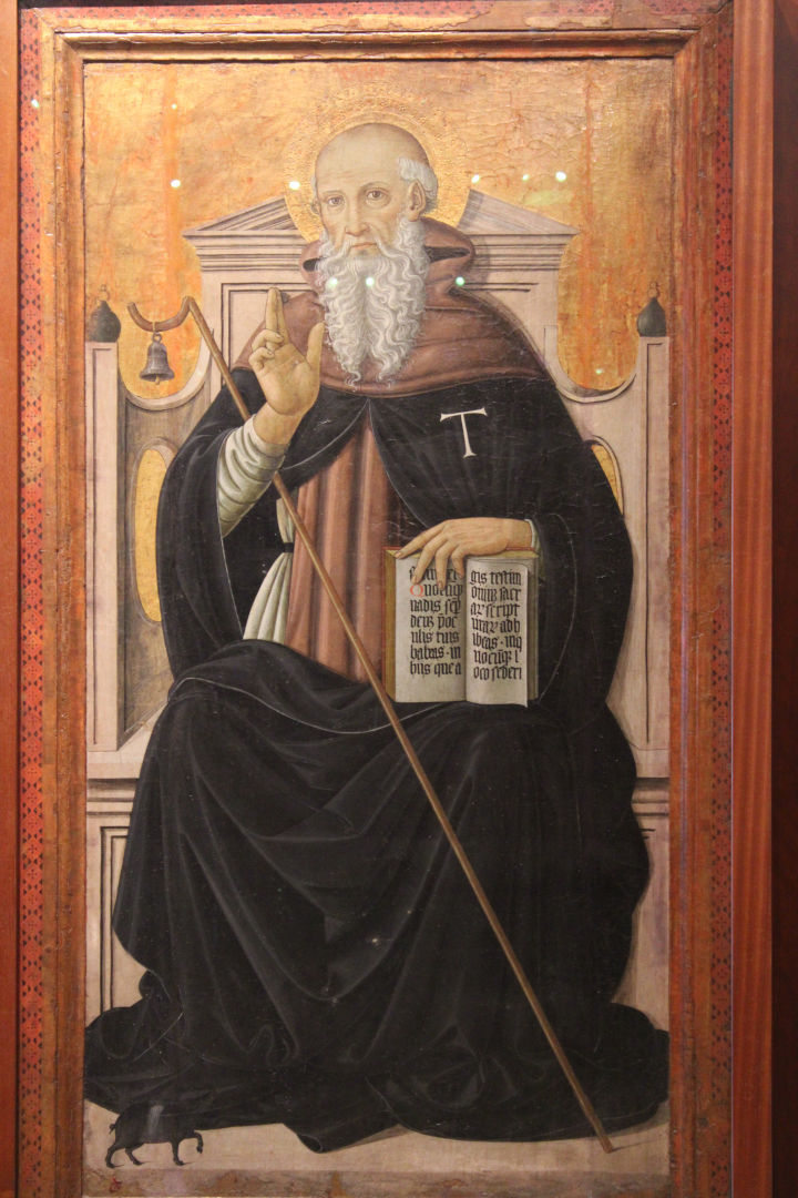 Fig. 3 - Piermatteo Manfredi d'Amelia, Sant’Antonio Abate, 1475, tempera su tavola, cm. 180 X 100 esposta presso la pinacoteca del museo E. Rosa di Amelia - Foto cortesia comune di Amelia